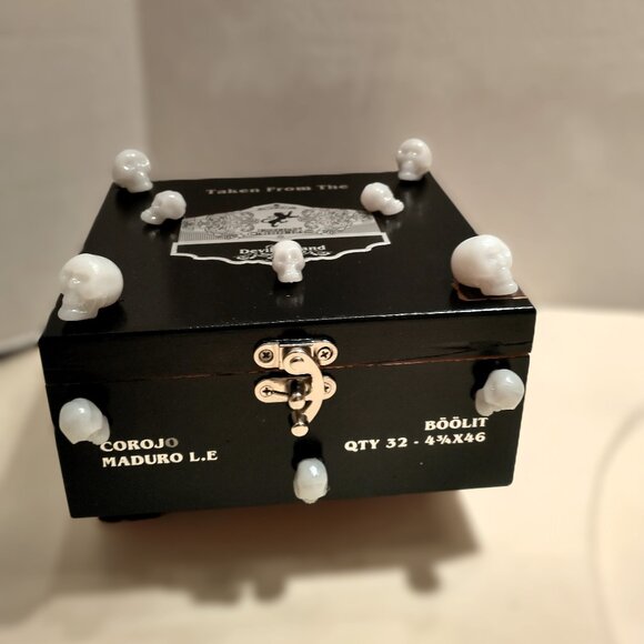 Suenos de Saundra Upcycled EXTREMELY RARE Esteban Cigar Box, Home Accent/Storage - Picture 2 of 12